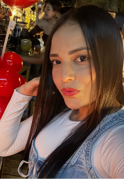 Doncella, a Latina live cam host from Colombia