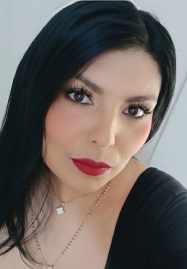 Ginna, a Latina cam host from Venezuela